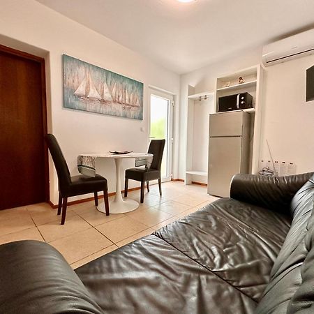 Apartments Z Njivice Eksteriør bilde